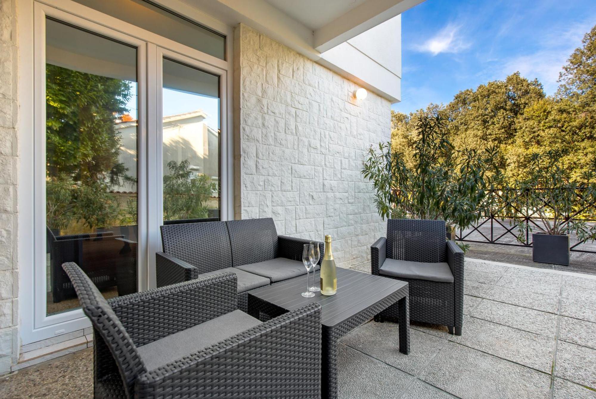 Brand New Apartments Villa Tereza Icici, 100M From The Beach 外观 照片